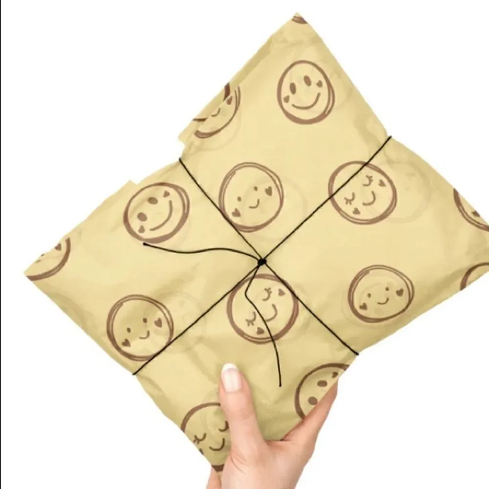 Poly mailers